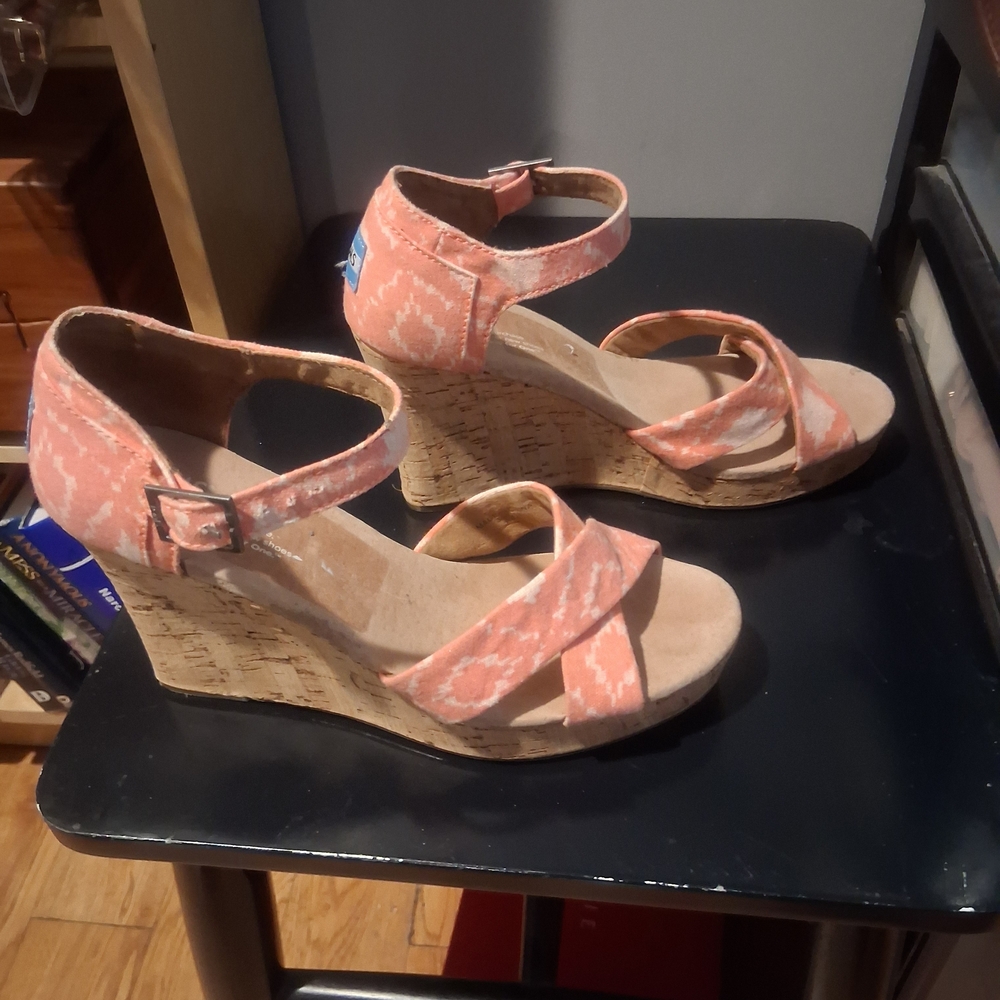 Stylish Coral Wedge Sandals